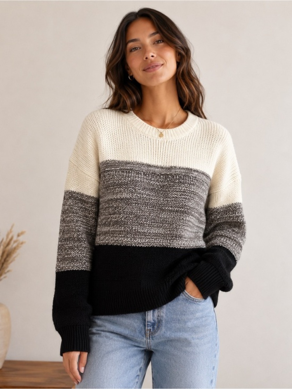 Women’s Color Block Netted Texture Pullover Sweater Black Size Small